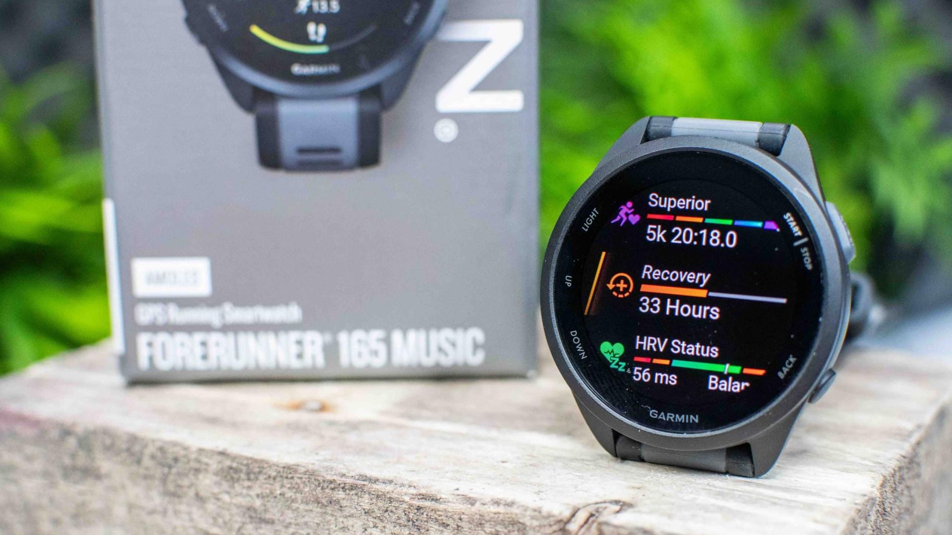 JEŠTĚ LEVNĚJŠÍ A S FUNKCEMI VYŠŠÍCH ŘAD! GARMIN PŘEDSTAVIL NOVÉ HODINKY FORERUNNER!